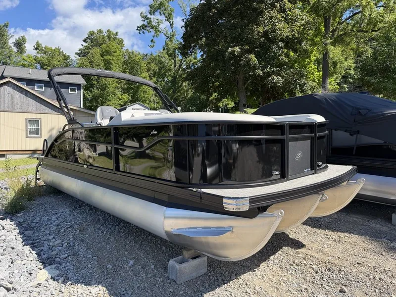Slide: The Image of Barletta Boats A22UC 2027 - 1