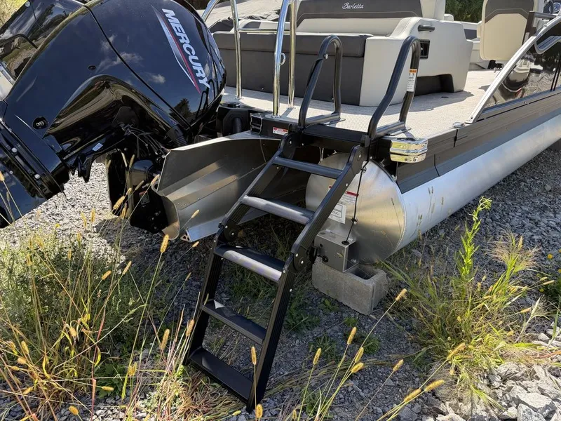 Slide: The Image of Barletta Boats A22UC 2027 - 46