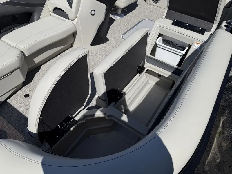 Slide: The Image of Barletta Boats A22UC 2027 - 42