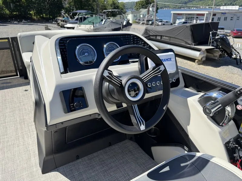 Slide: The Image of Barletta Boats A22UC 2027 - 17