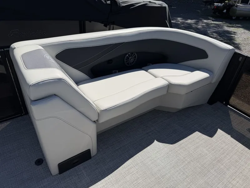 Slide: The Image of Barletta Boats A22UC 2027 - 12