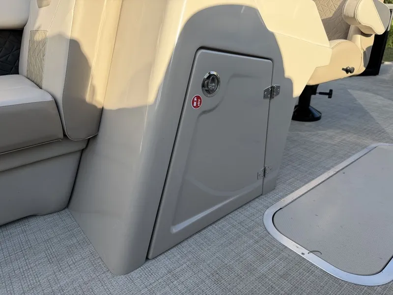 Slide: The Image of Alera Marine 22L 2027 - 0