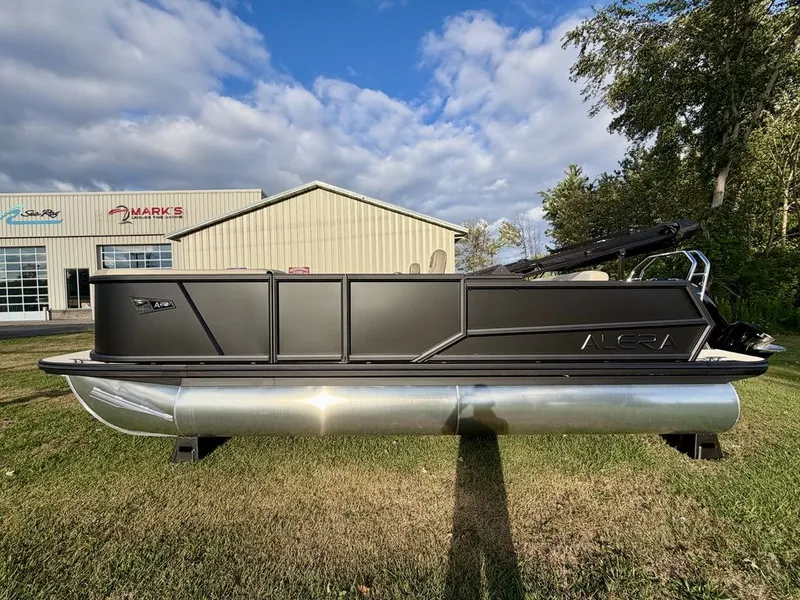 Slide: The Image of Alera Marine 22L 2027 - 5