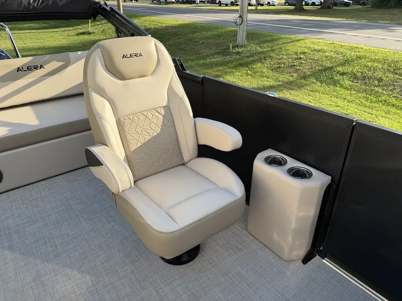 Slide: The Image of Alera Marine 22L 2027 - 16