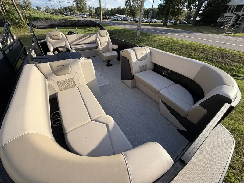 Slide: The Image of Alera Marine 22L 2027 - 13