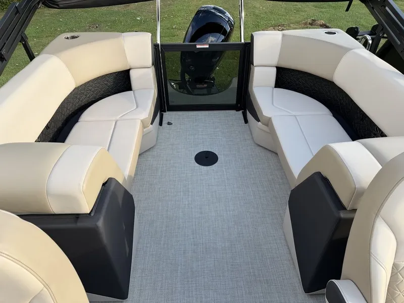 Slide: The Image of Alera Marine 22Q 2027 - 29