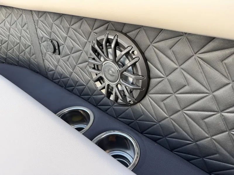 Slide: The Image of Alera Marine 22Q 2027 - 15