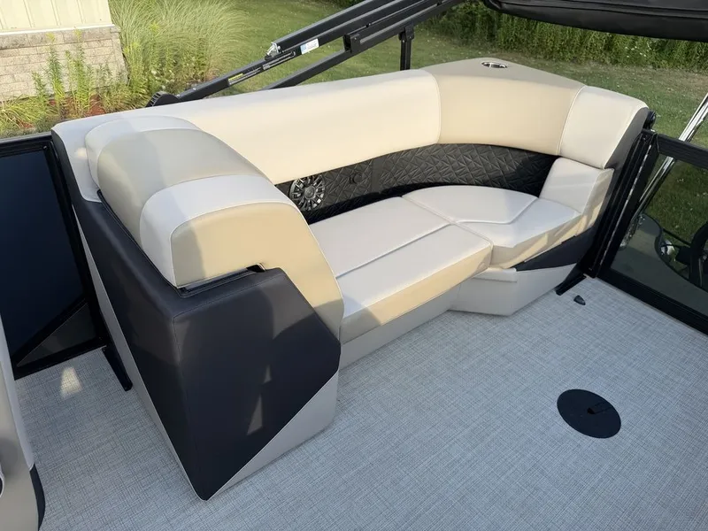 Slide: The Image of Alera Marine 22Q 2027 - 31