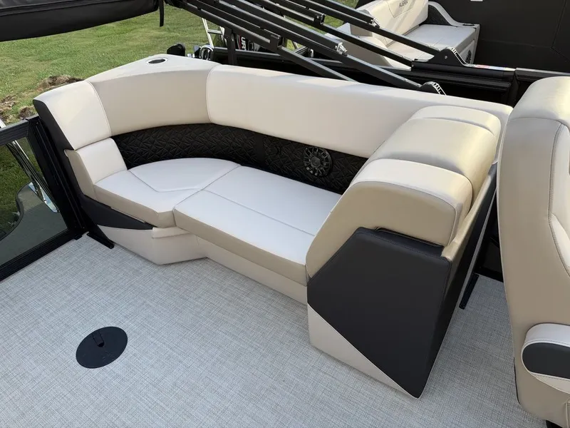 Slide: The Image of Alera Marine 22Q 2027 - 30