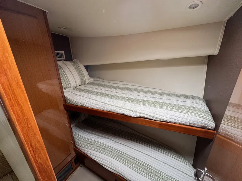 Slide: The Image of Viking 50 Convertible 2000 - 34