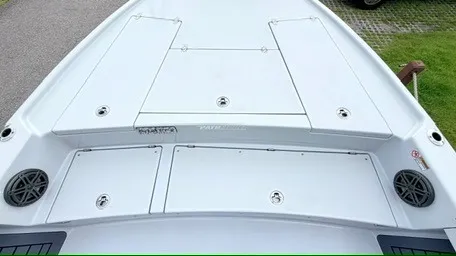 Slide: The Image of Pathfinder 2500 Hybrid 2026 - 11