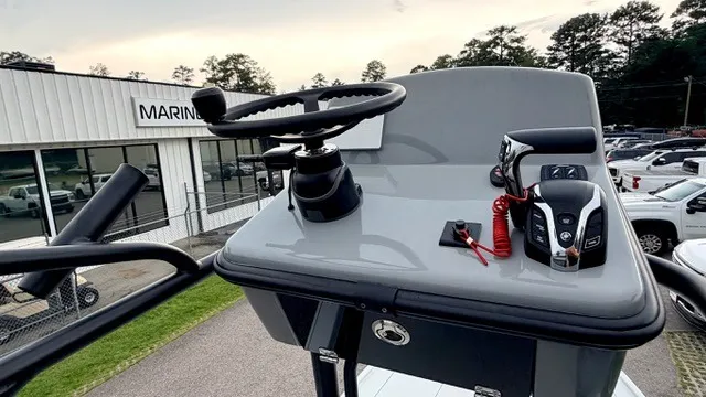 Slide: The Image of Pathfinder 2500 Hybrid 2026 - 24