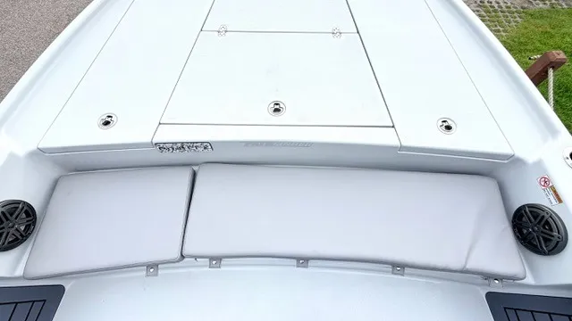 Slide: The Image of Pathfinder 2500 Hybrid 2026 - 18