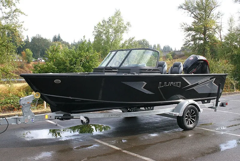 The Image of Lund 1800 Adventure Sport 2027 - 0