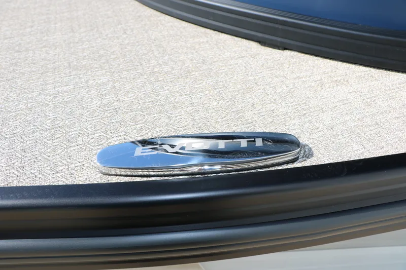 Slide: The Image of EVOTTI 525 QL Tri-Toon 2026 - 43