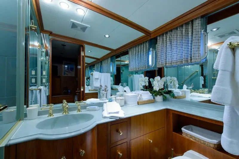 Slide: The Image of Burger Boat Company Raised Pilothouse 1998 - 51