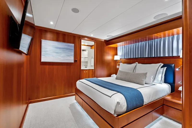 Slide: The Image of Burger Boat Company Raised Pilothouse 1998 - 23