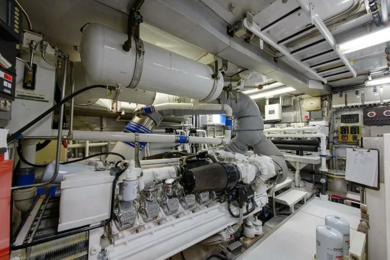 Slide: The Image of Burger Boat Company Raised Pilothouse 1998 - 74