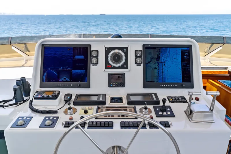 Slide: The Image of Burger Boat Company Raised Pilothouse 1998 - 75