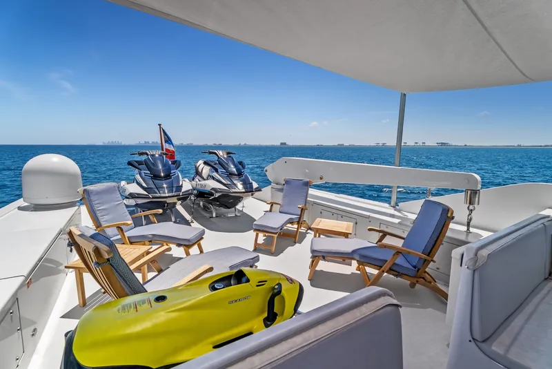 Slide: The Image of Burger Boat Company Raised Pilothouse 1998 - 78
