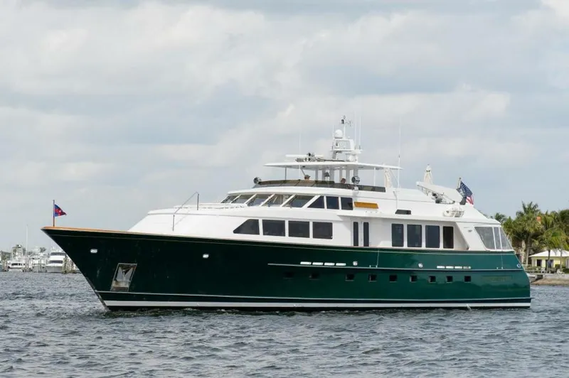 The Image of Burger Boat Company Raised Pilothouse 1998 - 0