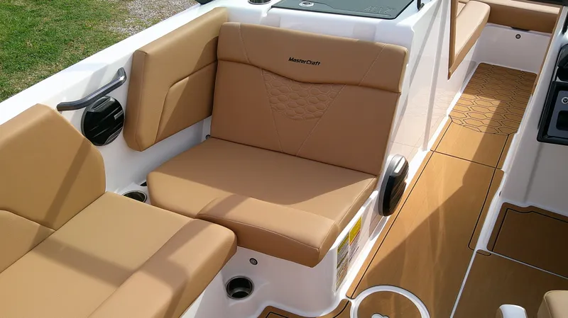 Slide: The Image of MasterCraft NXT 24 2026 - 14