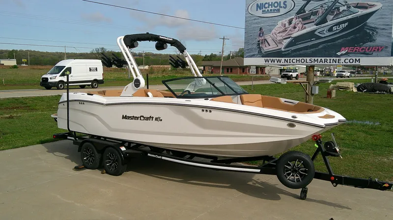 Slide: The Image of MasterCraft NXT 24 2026 - 2