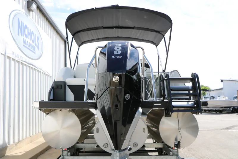 Slide: The Image of EVOTTI 725 CS Tri-Toon 2026 - 18