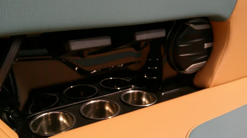 Slide: The Image of MasterCraft NXT 22 2026 - 15