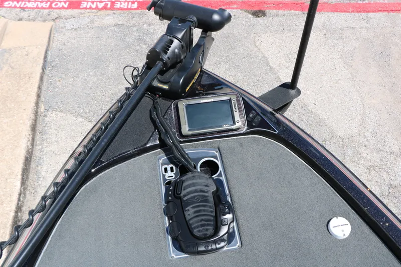 Slide: The Image of Skeeter Fx21 2015 - 24