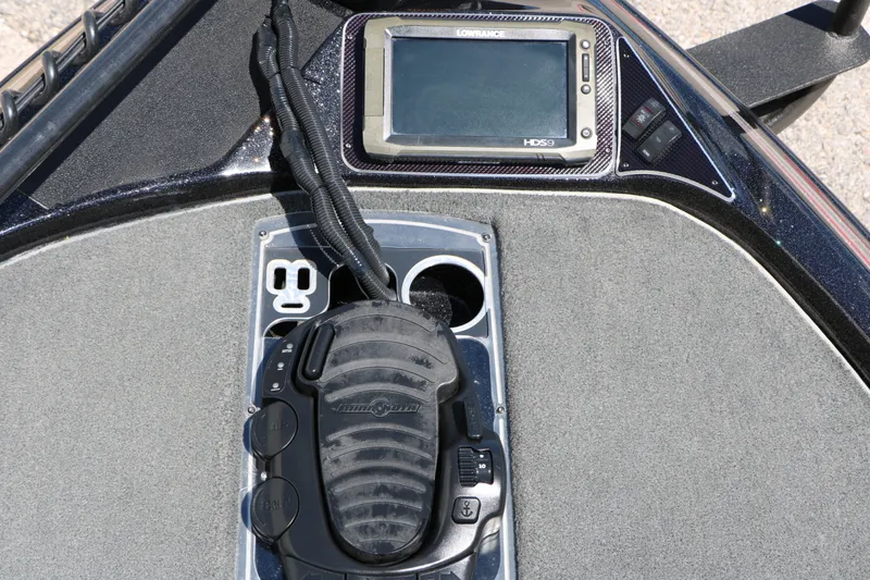 Slide: The Image of Skeeter Fx21 2015 - 25