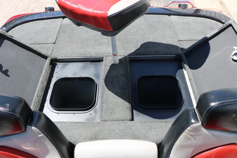 Slide: The Image of Skeeter Fx21 2015 - 33