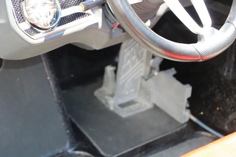 Slide: The Image of Skeeter Fx21 2015 - 38