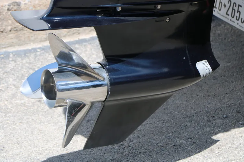 Slide: The Image of Skeeter Fx21 2015 - 7