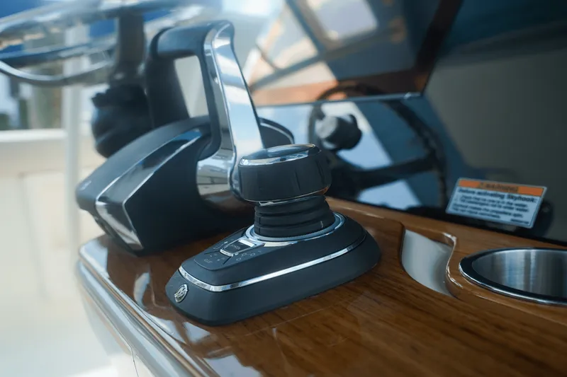 Slide: The Image of Boston Whaler 380 Outrage 2025 - 26