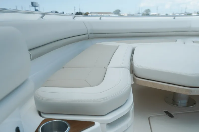 Slide: The Image of Boston Whaler 380 Outrage 2025 - 36