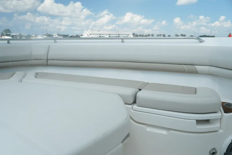 Slide: The Image of Boston Whaler 380 Outrage 2025 - 37