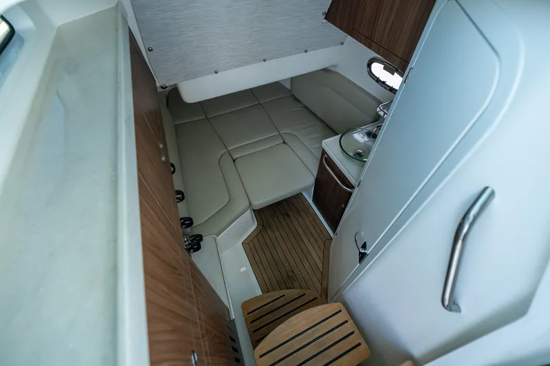 Slide: The Image of Boston Whaler 380 Outrage 2025 - 45