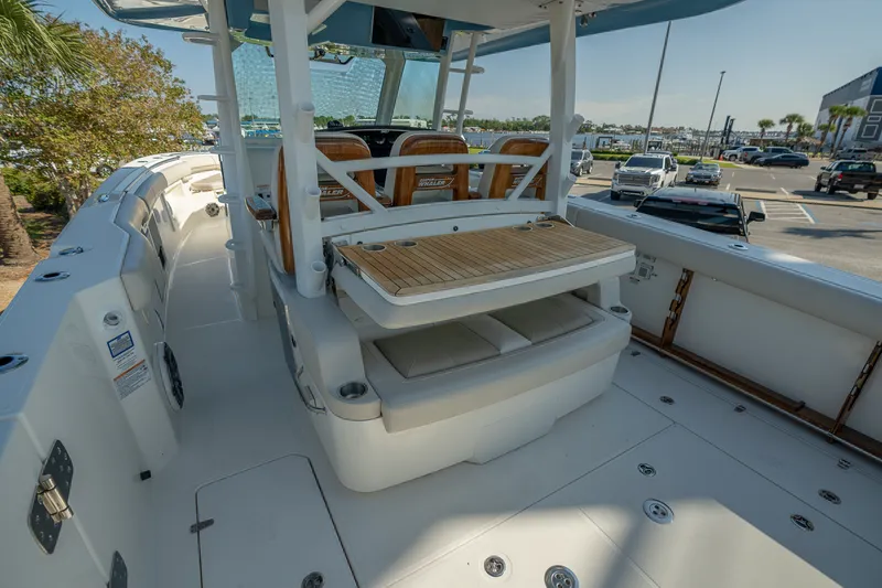 Slide: The Image of Boston Whaler 380 Outrage 2025 - 49