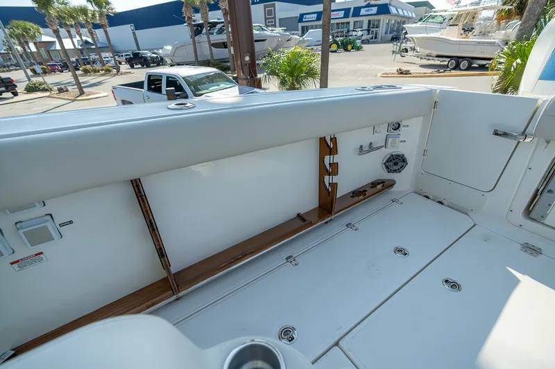 Slide: The Image of Boston Whaler 380 Outrage 2025 - 55