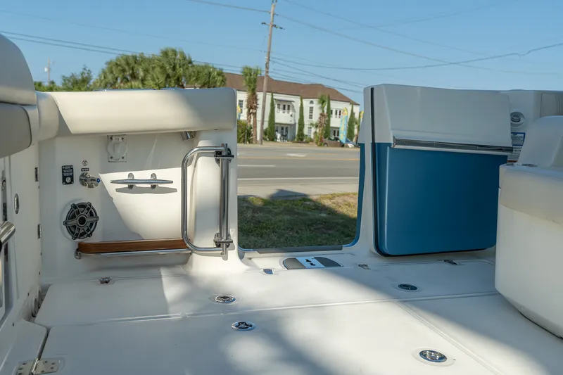 Slide: The Image of Boston Whaler 380 Outrage 2025 - 58