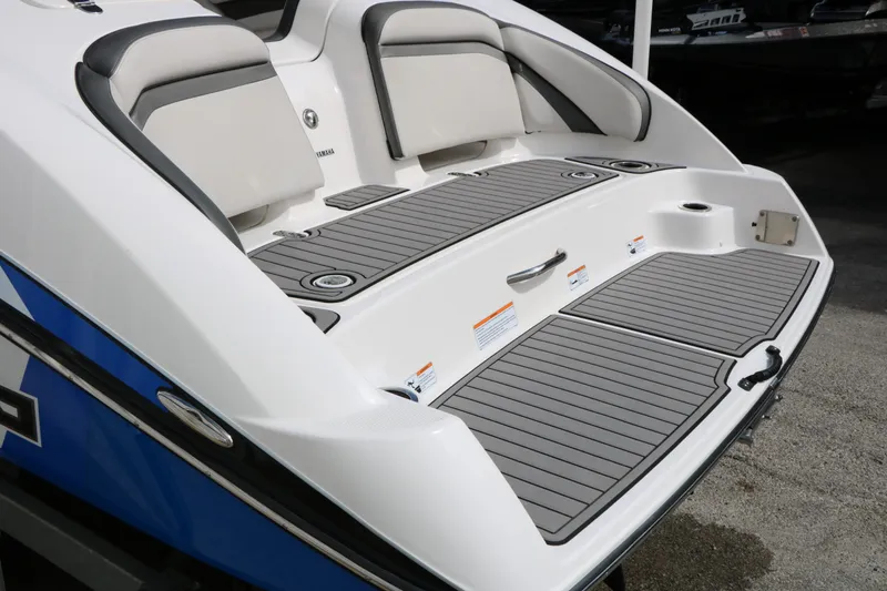 Slide: The Image of Yamaha AR240HO 2017 - 11