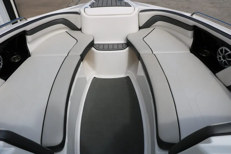 Slide: The Image of Yamaha AR240HO 2017 - 24