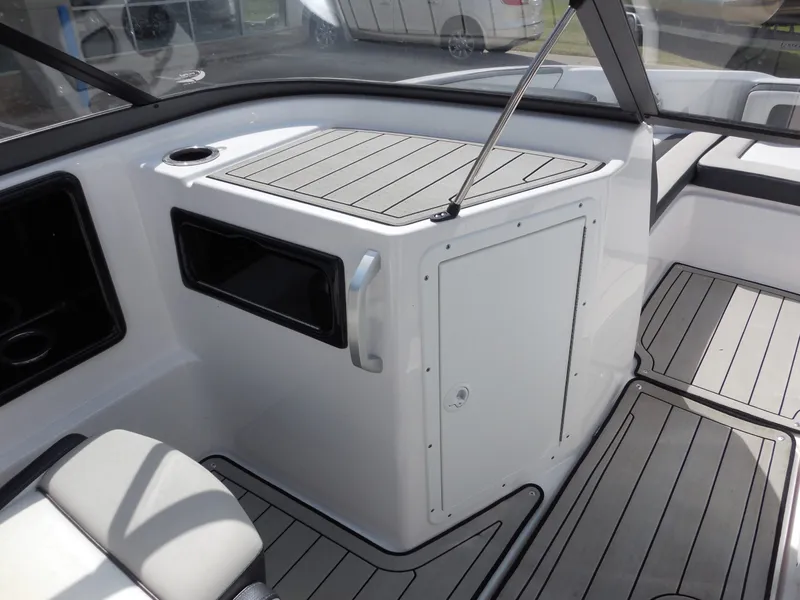 Slide: The Image of Yamaha 195S 2020 - 16