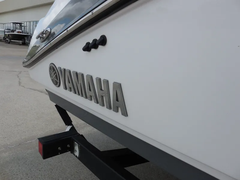 Slide: The Image of Yamaha 195S 2020 - 8