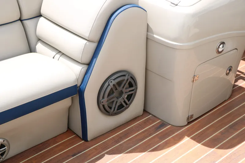 Slide: The Image of Berkshire 230E 2014 - 23