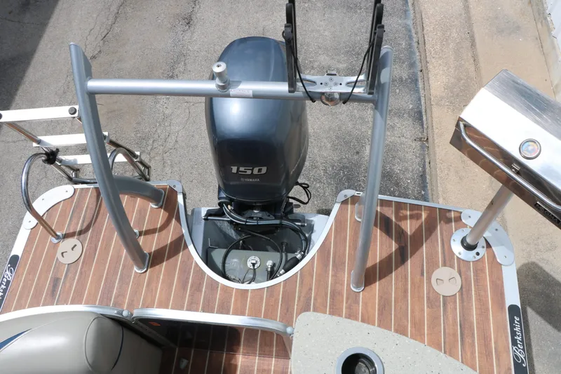 Slide: The Image of Berkshire 230E 2014 - 35