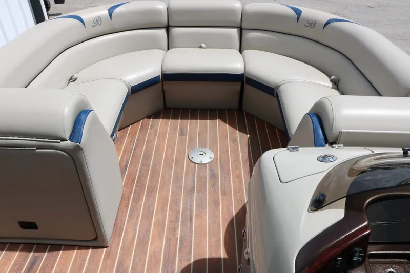 Slide: The Image of Berkshire 230E 2014 - 36