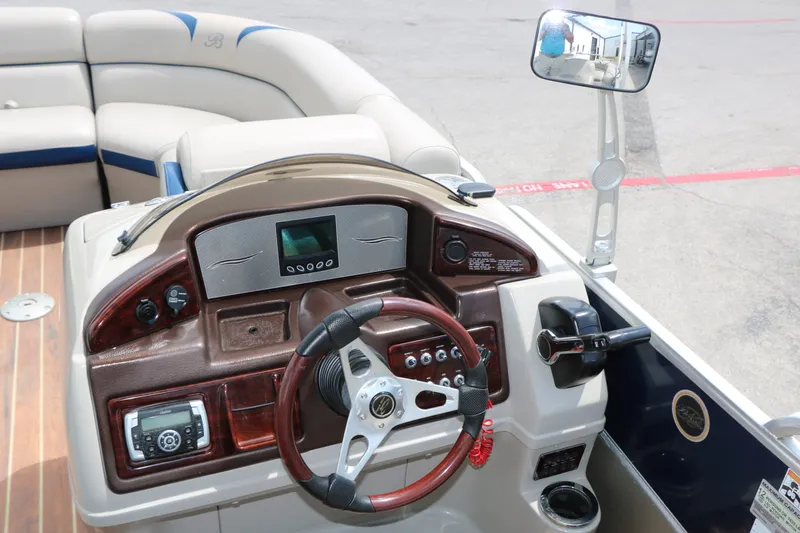 Slide: The Image of Berkshire 230E 2014 - 40