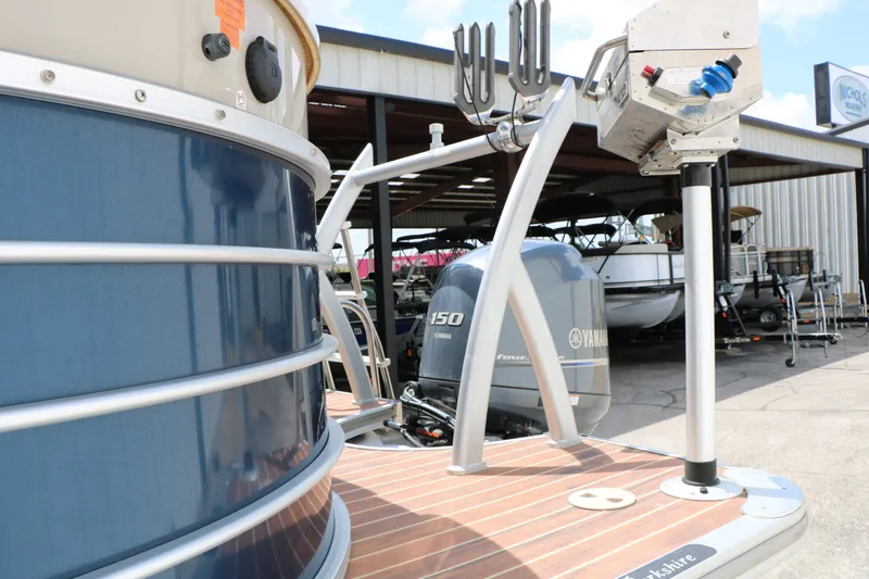 Slide: The Image of Berkshire 230E 2014 - 9